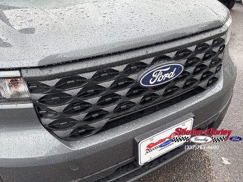 New 2026 Ford Maverick XL FWD image 6
