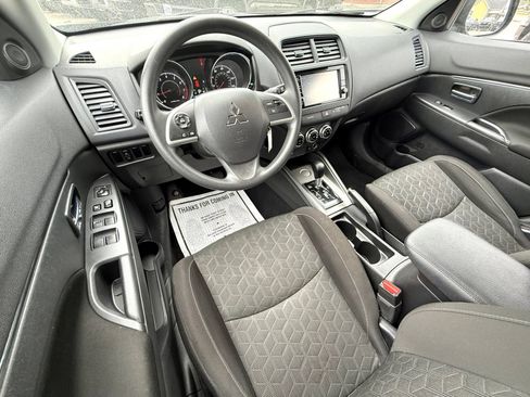 Used 2021 Mitsubishi Outlander Sport ES FWD image 16