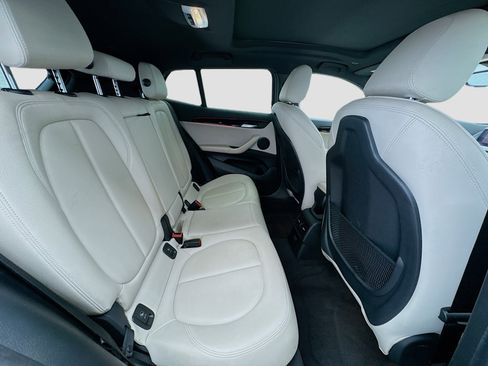 Used 2023 BMW X2 sDrive28i w/ Convenience Package image 19