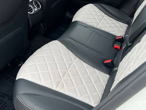 Used 2019 Mercedes-Benz GLC 300 4MATIC Coupe image 18