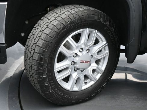 Used 2022 GMC Sierra 3500 SLT w/ SLT Convenience Package AWD/4WD image 23
