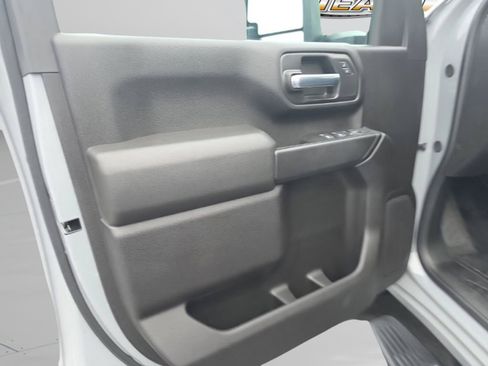 Used 2025 Chevrolet Silverado 2500 Custom w/ Custom Value Package AWD/4WD image 13