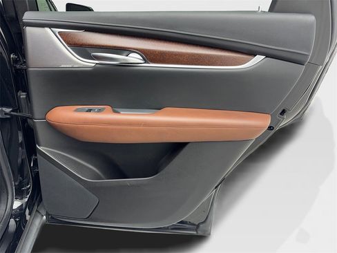 Used 2021 Cadillac XT5 Premium Luxury image 42