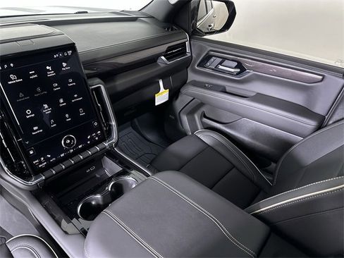 New 2026 GMC Yukon Elevation w/ LPO, Floor Liner Package image 35