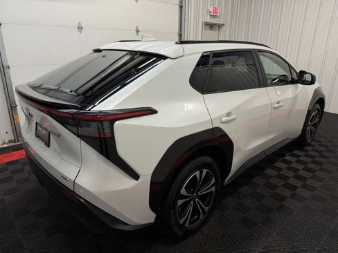 Used 2024 Toyota bZ4X AWD w/ Weather Package image 4