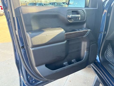 Used 2022 Chevrolet Silverado 1500 RST image 13