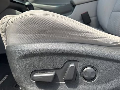 Used 2019 Hyundai Tucson Value AWD/4WD image 13