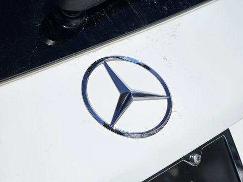 Used 2022 Mercedes-Benz GLC 300 300 image 9