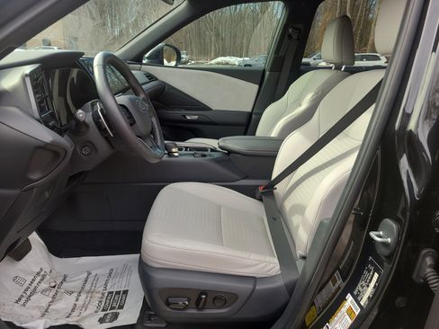 Used 2024 Lexus TX 350 FWD w/ Captains Chair Package image 17