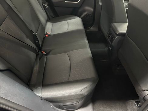 Used 2025 Toyota RAV4 XLE image 41