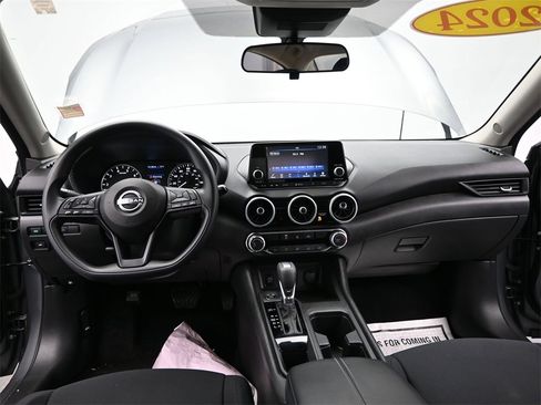 Used 2024 Nissan Sentra S image 30
