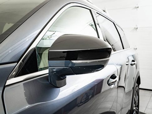 Used 2024 INFINITI QX60 Sensory w/ Vision Package image 17