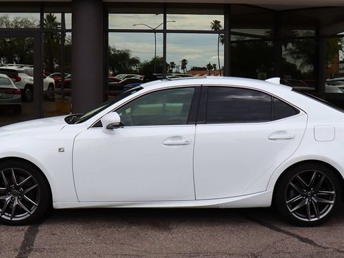 Used 2018 Lexus IS 300 F Sport w/ F Sport Package RWD image 8