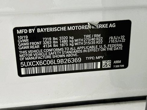 Used 2020 BMW X7 M50i w/ Dynamic Handling Package AWD/4WD image 34