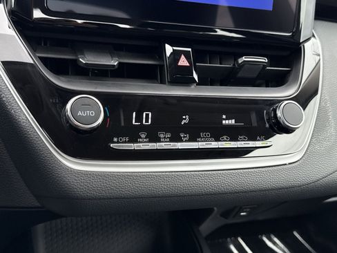 Used 2026 Toyota Corolla LE FWD image 20