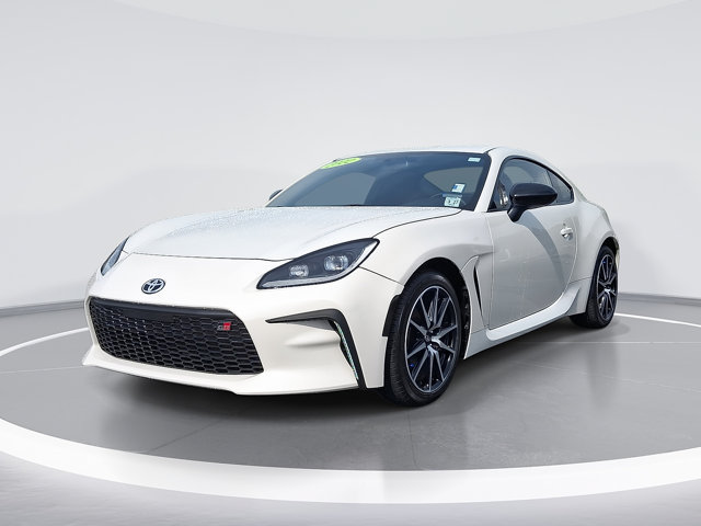 Used 2022 Toyota GR86 RWD image 1