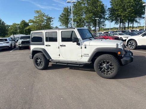 Used 2015 Jeep Wrangler Unlimited Sport w/ Quick Order Package 24S AWD/4WD image 7