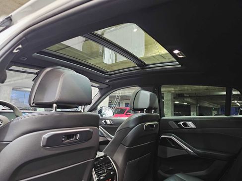 New 2026 BMW X6 xDrive40i w/ Climate Comfort Package image 26