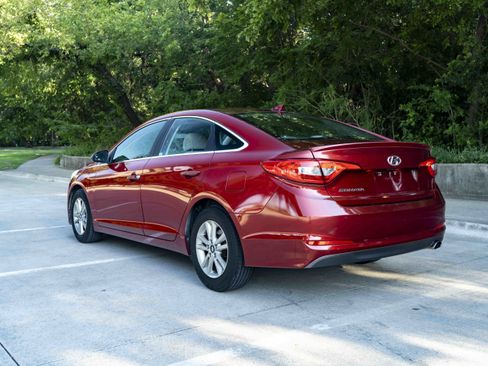 Used 2015 Hyundai Sonata SE FWD image 7