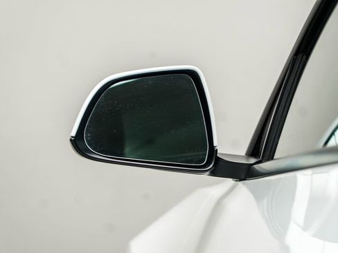 Used 2023 Tesla Model 3 Standard Range image 13