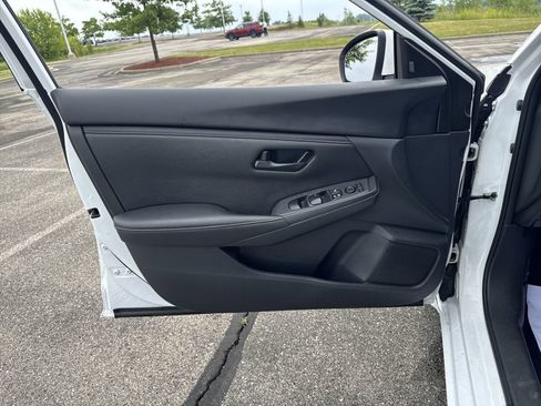 Used 2025 Nissan Sentra S w/ Lighting Package FWD image 26