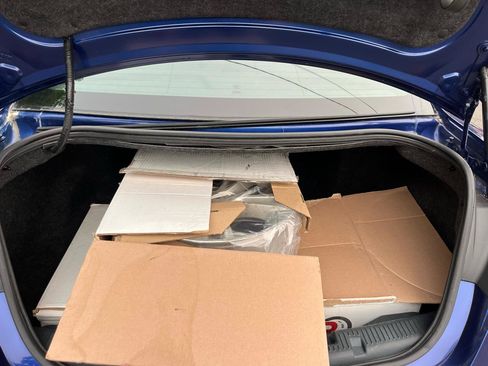Used 2015 Ford Taurus SEL w/ Equipment Group 201A FWD image 21