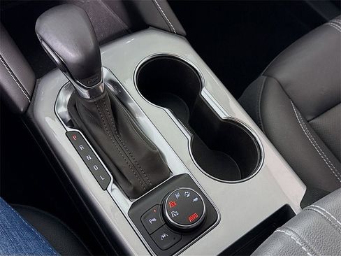 Used 2024 Chevrolet Blazer LT image 10