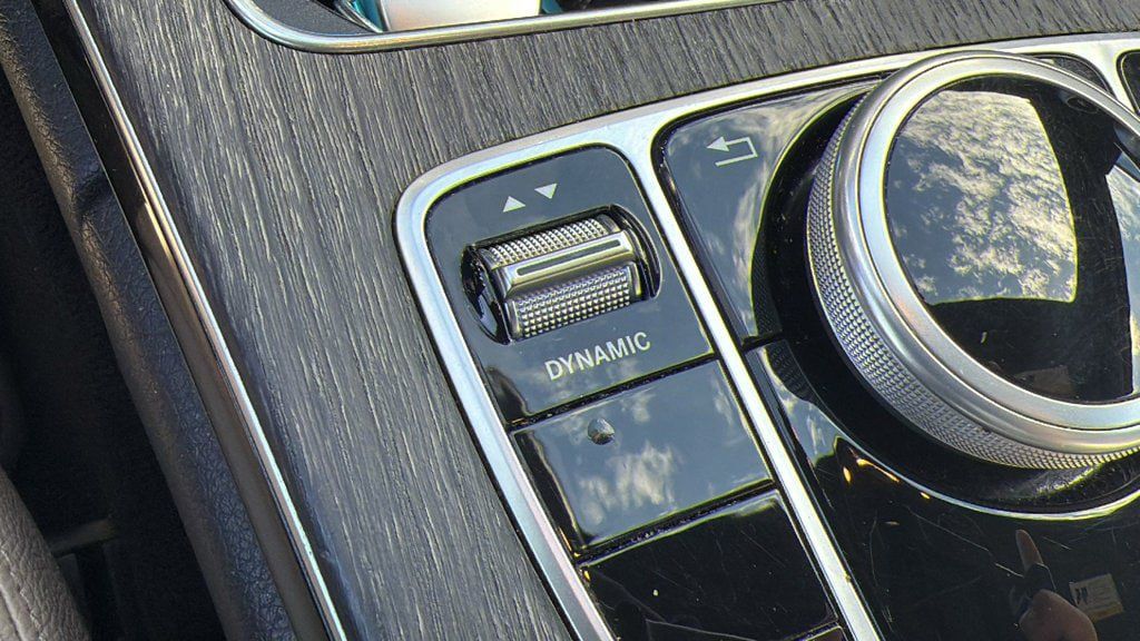 Used 2021 Mercedes-Benz C 300 4MATIC Sedan image 20