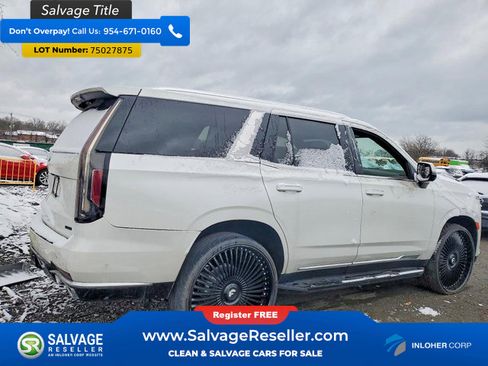 Used 2022 Cadillac Escalade Premium Luxury image 4