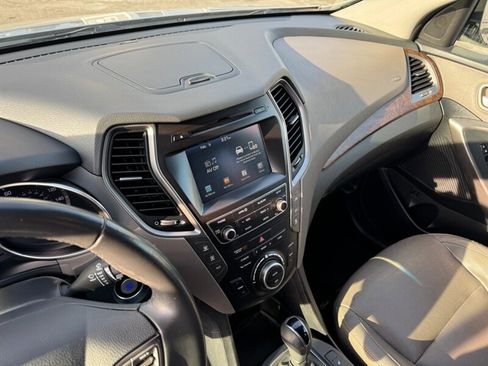 Used 2017 Hyundai Santa Fe SE w/ SE Premium Package 02 image 26