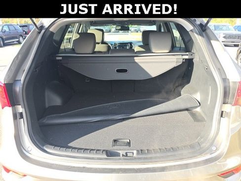 Used 2018 Hyundai Santa Fe Sport w/ 2.4L Value Package 02 image 7