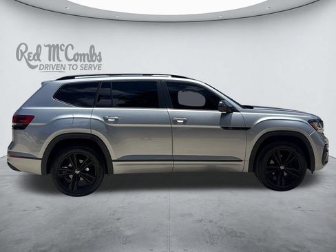 Used 2023 Volkswagen Atlas SEL R-Line AWD/4WD image 7