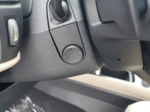 New 2026 Lincoln Corsair Premiere image 15