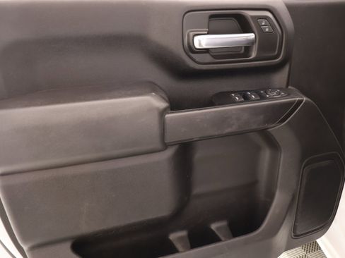 Used 2022 Chevrolet Silverado 2500 Custom w/ Custom Value Package image 14