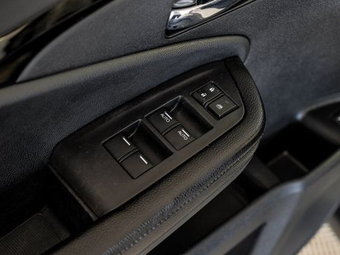 Used 2018 Honda Pilot Elite image 44