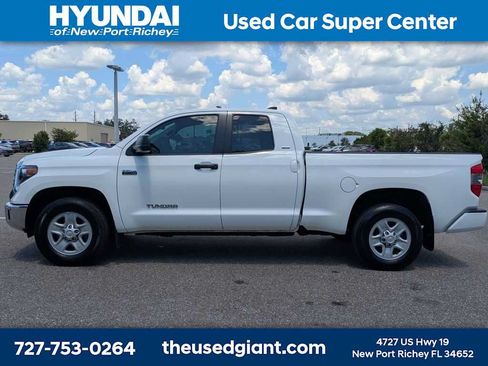 Used 2021 Toyota Tundra SR5 RWD image 2