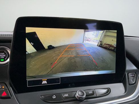 Used 2023 Chevrolet Blazer LT w/ LPO, Floor Liner Package FWD image 16