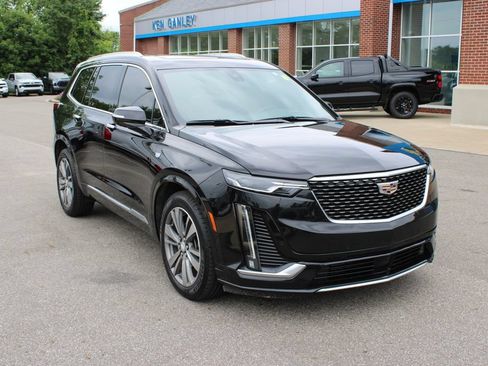 Certified 2021 Cadillac XT6 Premium Luxury AWD/4WD image 4