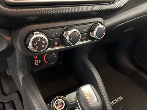 Used 2021 Nissan Kicks S FWD image 22