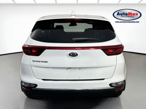 Used 2020 Kia Sportage LX image 7