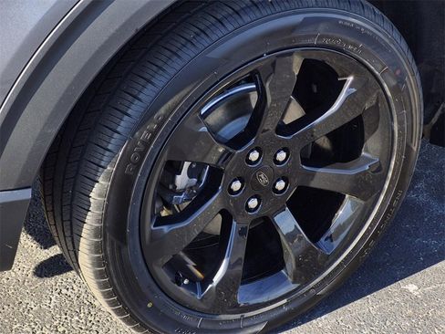 Used 2023 Ford Explorer ST-Line w/ Class IV Trailer Tow Package image 7