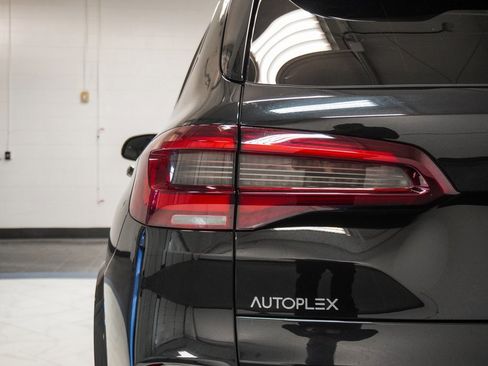 Used 2021 BMW X5 M w/ Competition Package image 44