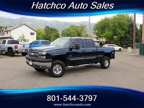 Used 2005 Chevrolet Silverado 2500 LT w/ Heavy-Duty Power Package AWD/4WD image 1