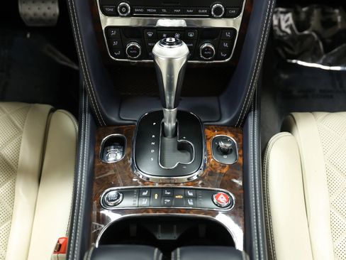 Used 2017 Bentley Continental GT image 35