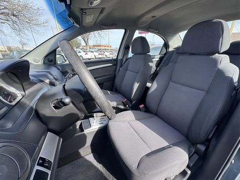Used 2011 Chevrolet Aveo LT image 11