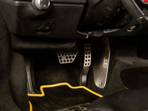 Used 2016 Ferrari 488 GTB RWD image 40