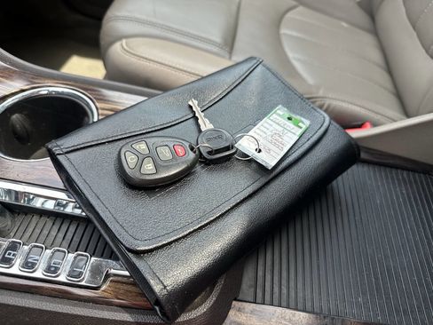 Used 2014 GMC Acadia Denali image 35