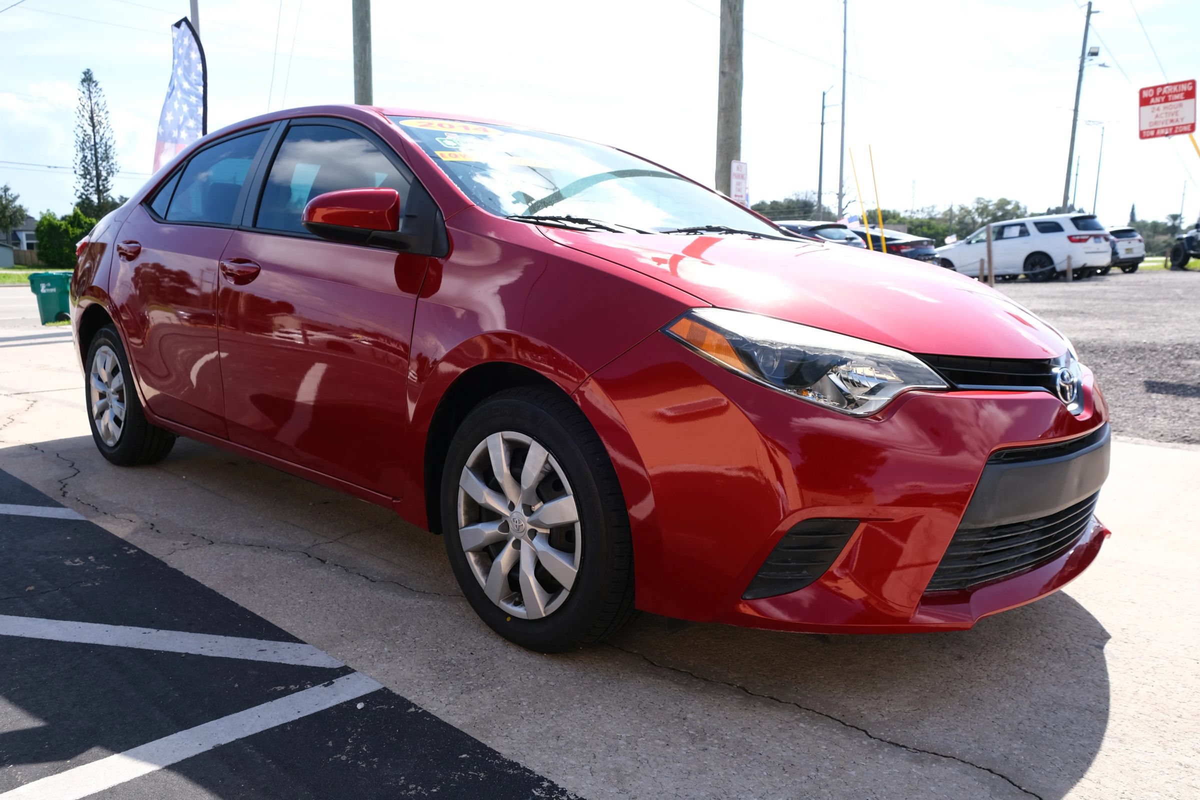 Used 2014 Toyota Corolla LE FWD image 3
