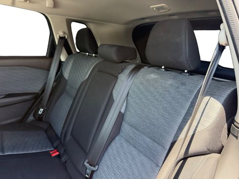 Used 2023 Nissan Rogue SV FWD image 16
