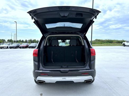 Used 2019 GMC Acadia Denali w/ Technology Package AWD/4WD image 24